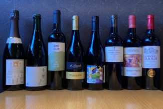 <span class="title">新年最初のグラスワイン</span>